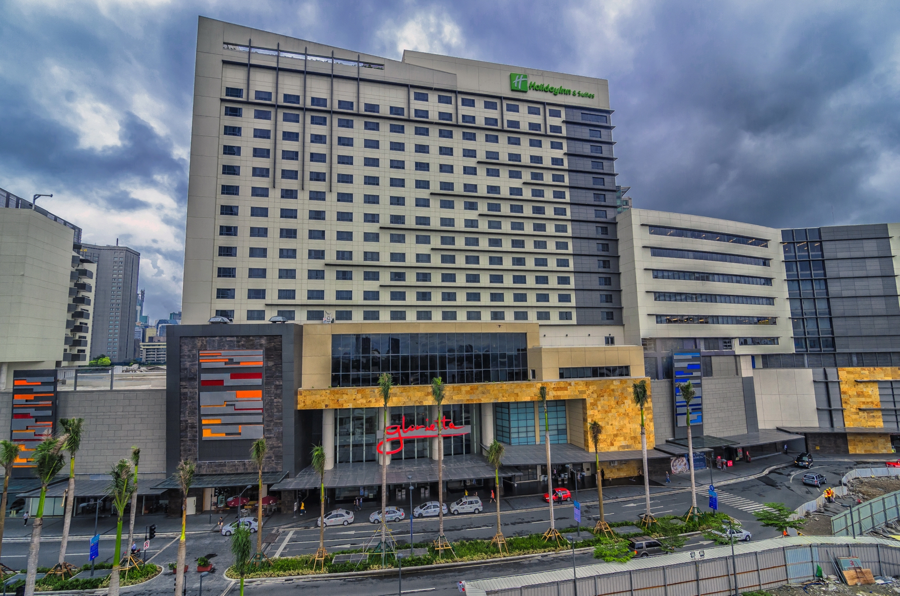 AyalaMalls Glorietta (Holiday inn facade) 01